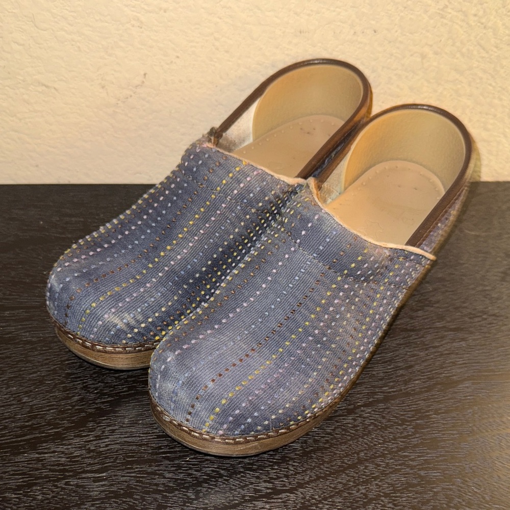 Dansko Professional Slip on Clogs Women’s Size 37/US Size 7